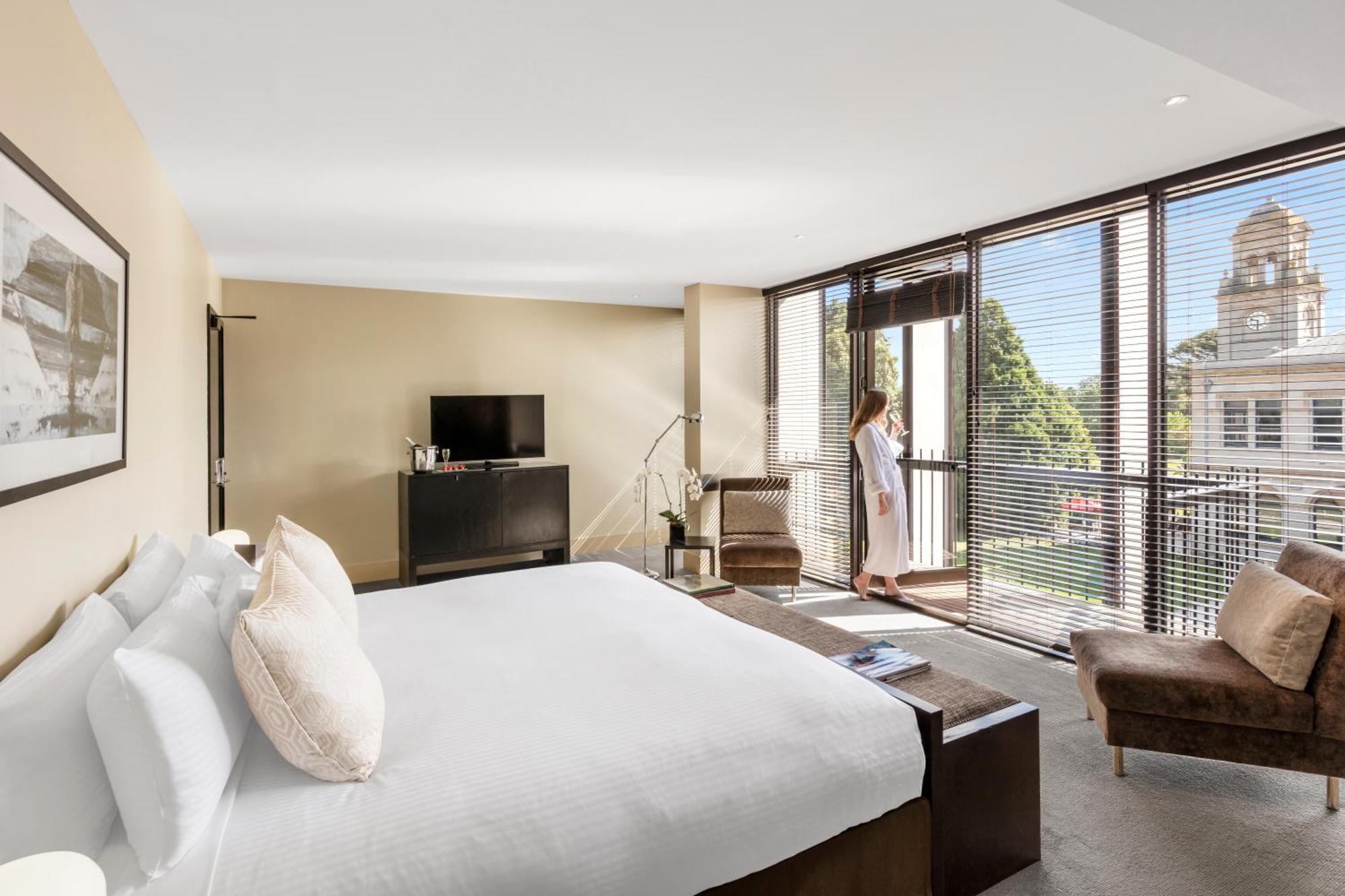 Junior Suite King Bed Includes Historic Werribee Mansion Tour