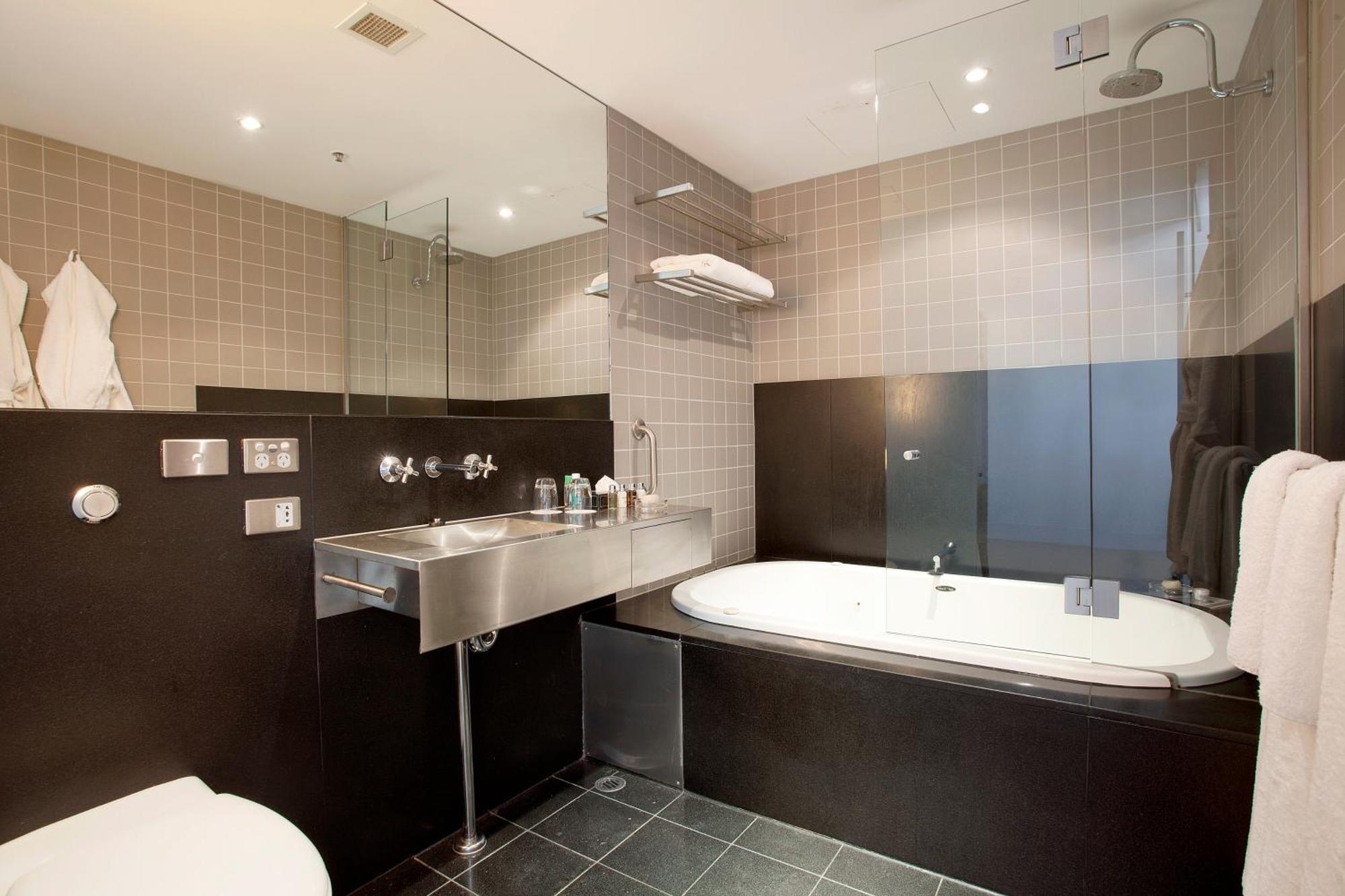 Superior Room King or Twin Beds Includes Historic Werribee Mansion Tour