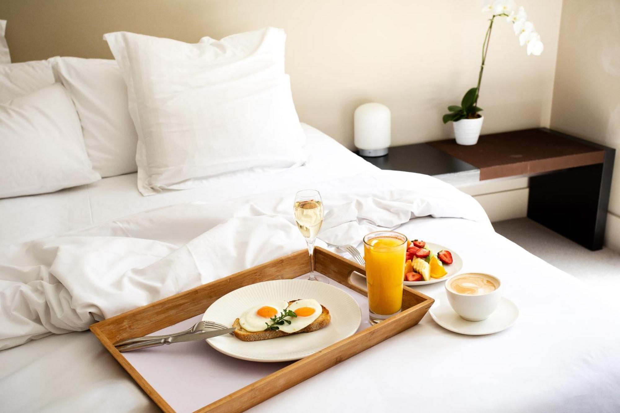 Junior Suite King Bed Includes Historic Werribee Mansion Tour